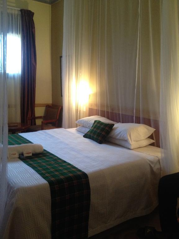 J Residence Motel Entebbe Ruang foto