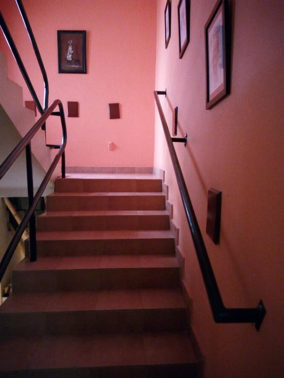 J Residence Motel Entebbe Bagian luar foto
