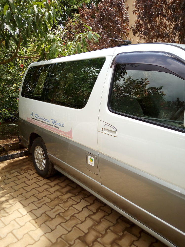 J Residence Motel Entebbe Bagian luar foto